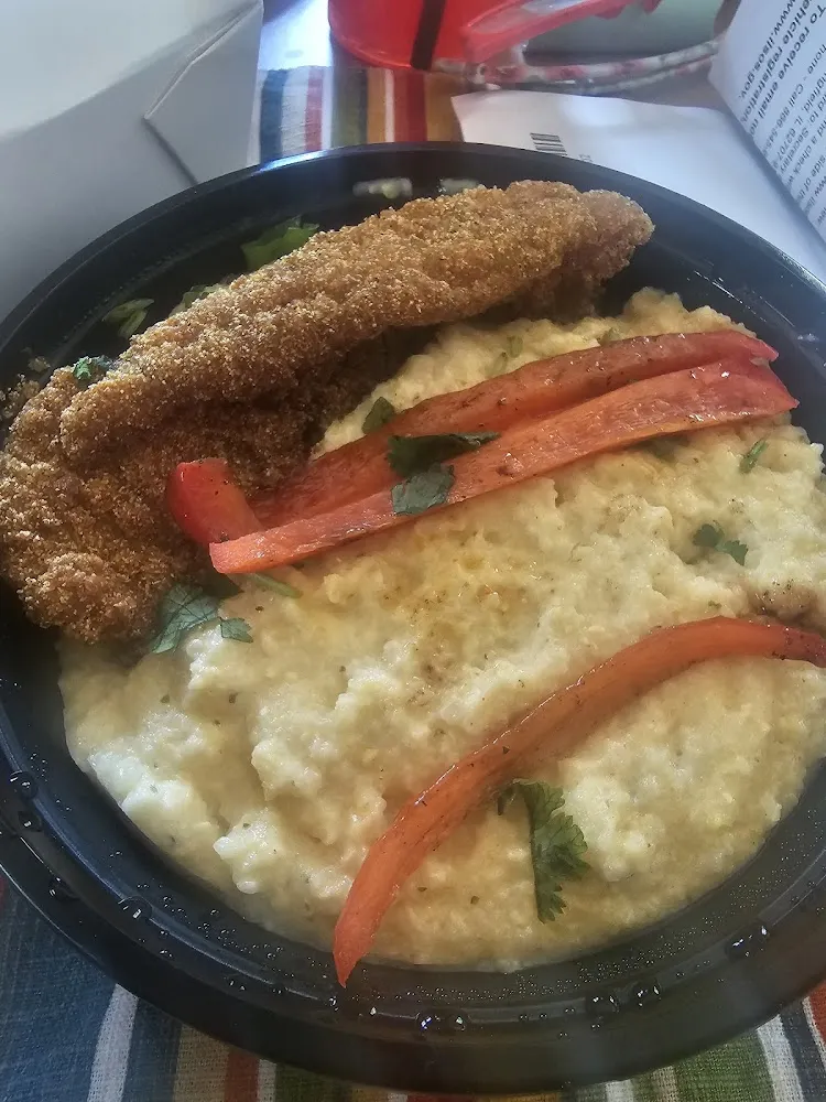 Catfish & Gouda Grits